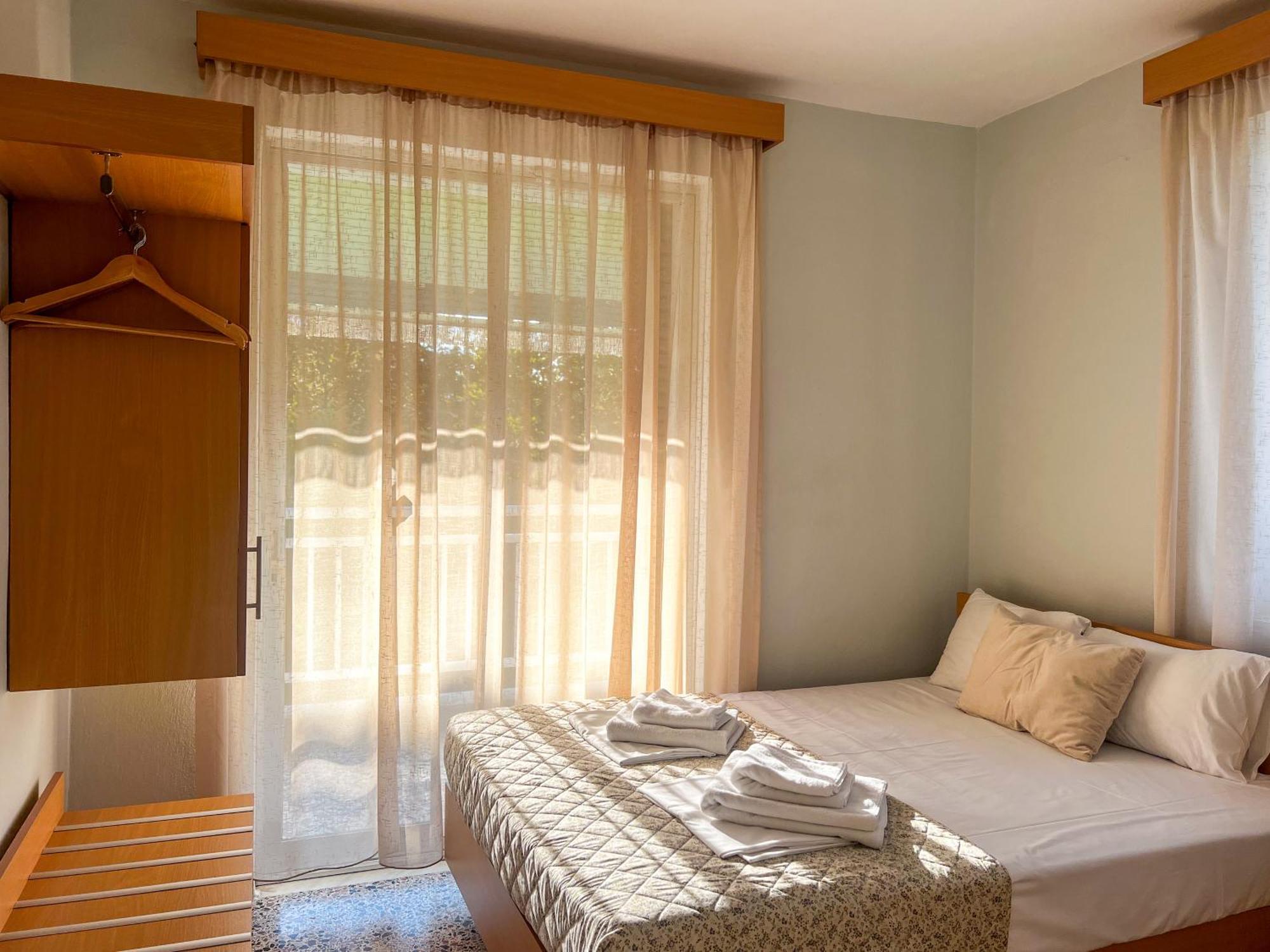 Prado Apartment Hotel Limin Litochorou Bagian luar foto