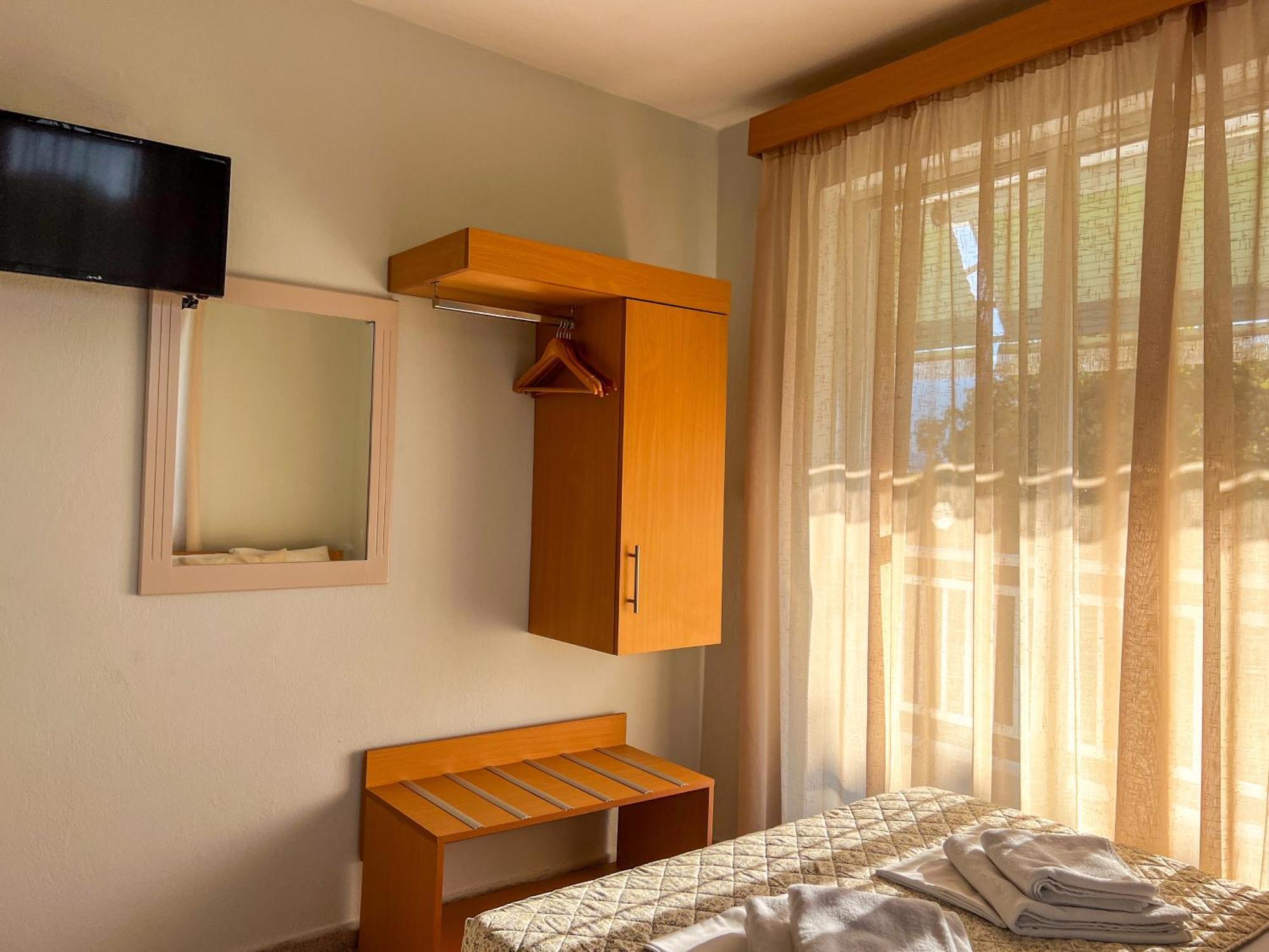 Prado Apartment Hotel Limin Litochorou Bagian luar foto